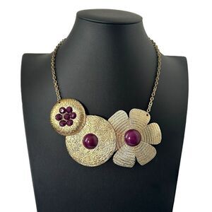 Retro Vintage-inspired Gold Tone Collar Necklace Wine Purple Gripoix Floral Bold